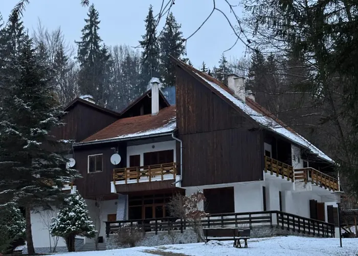 Kormos Residence