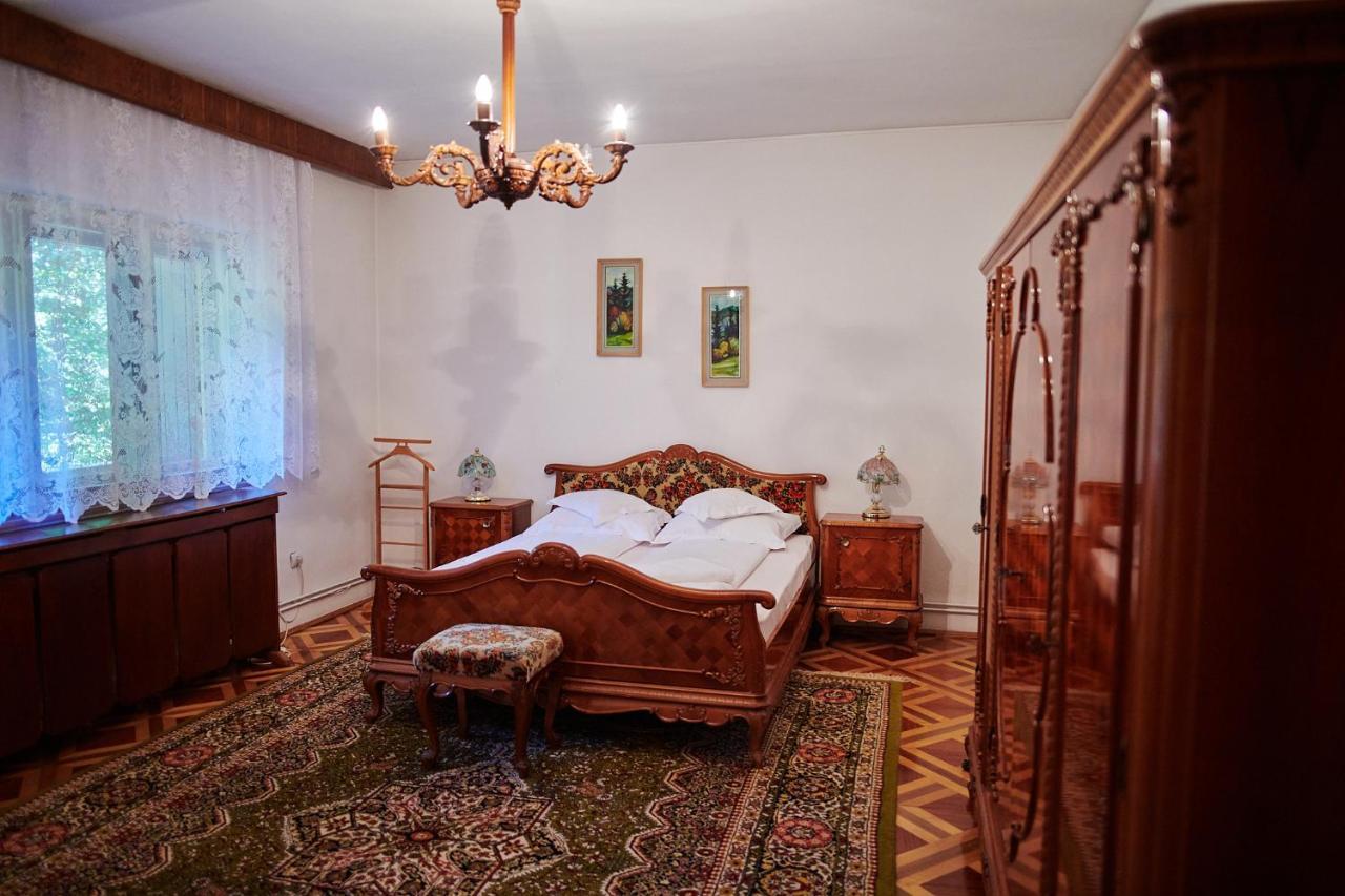 Bed & Breakfast Kormos Bradut